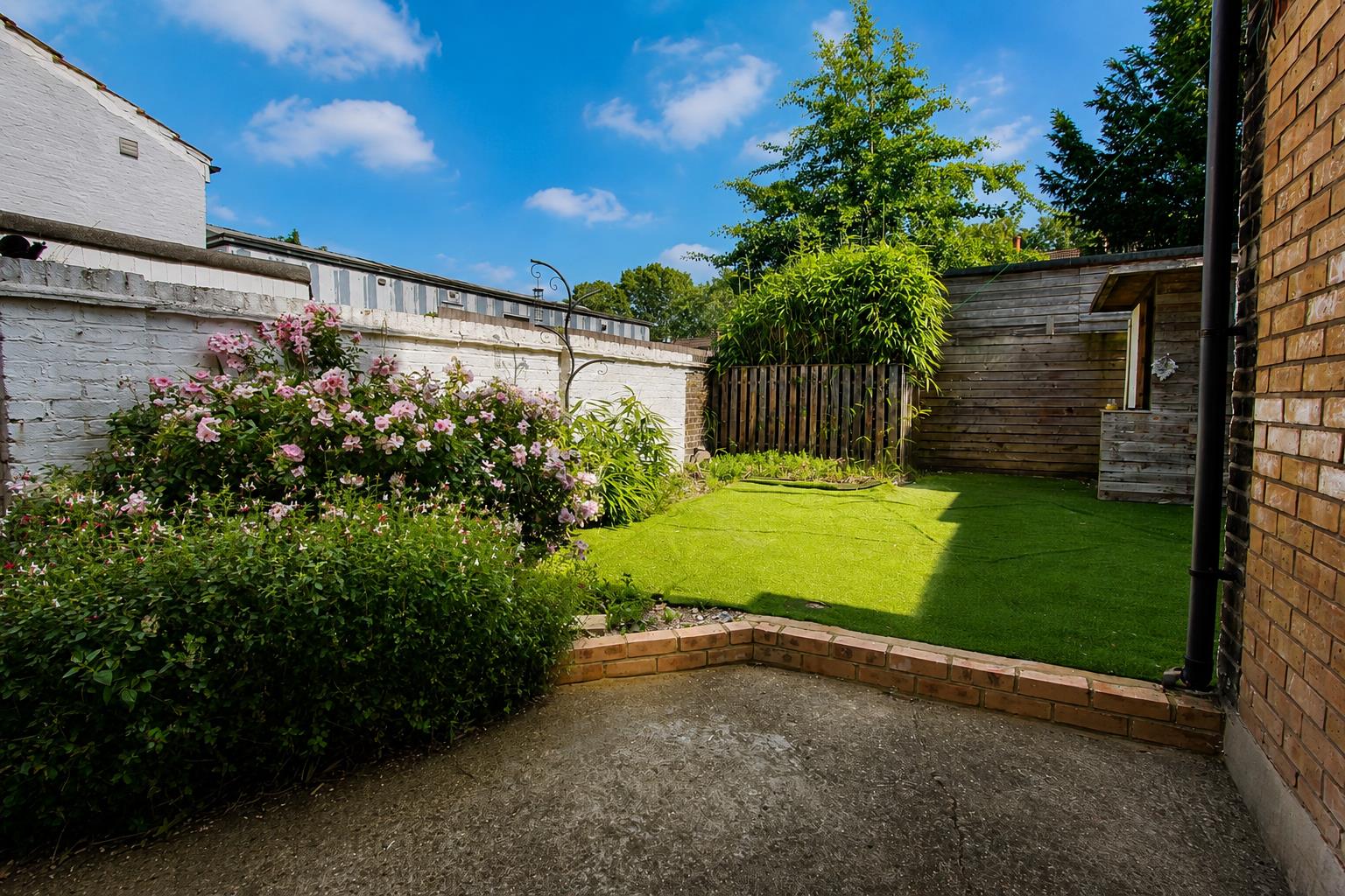 Sandy Lane North, Wallington
